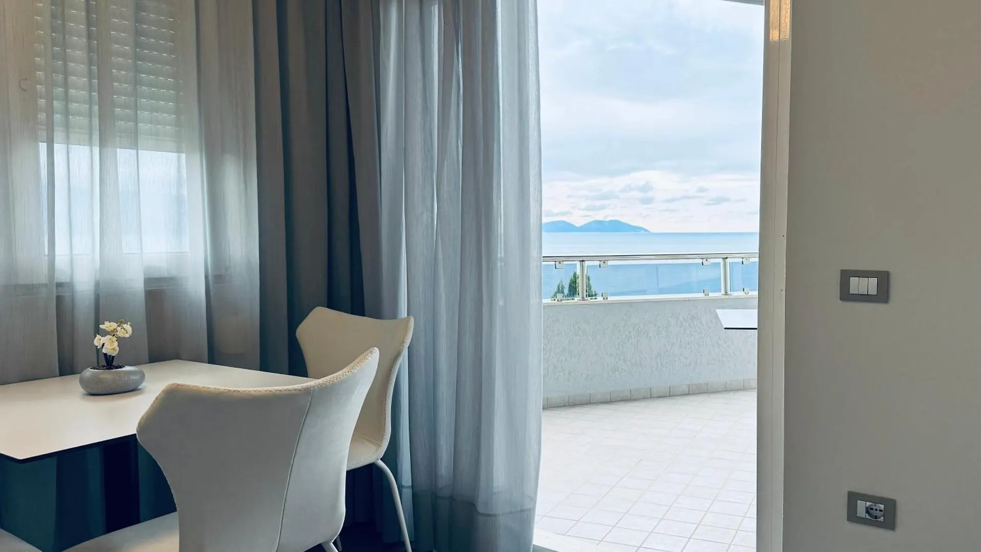 Blue Infinity Apartment Vlore
